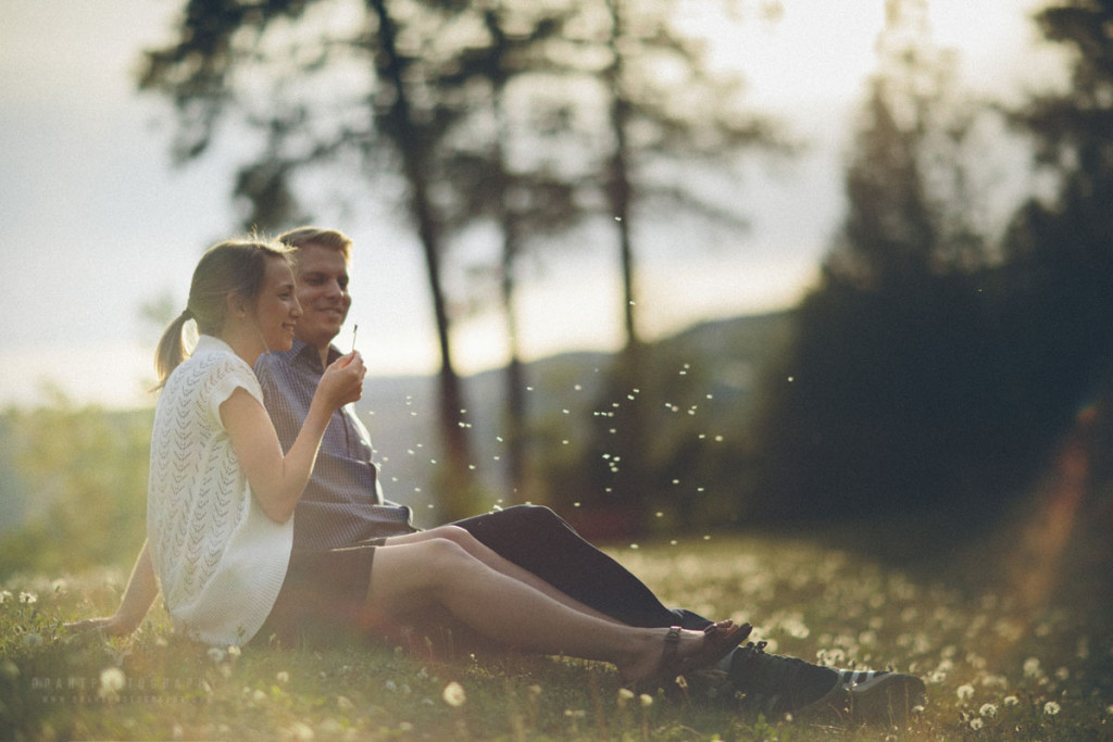 Some engagement photos done at Kal Provincial park by Photographer Draht Photography